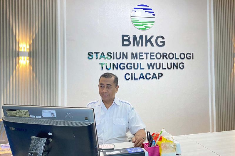 Kepala Kelompok Teknisi BMKG Stasiun Meteorologi Tunggul Wulung Cilacap Teguh Wardoyo. ANTARA/Dokumentasi Pribadi