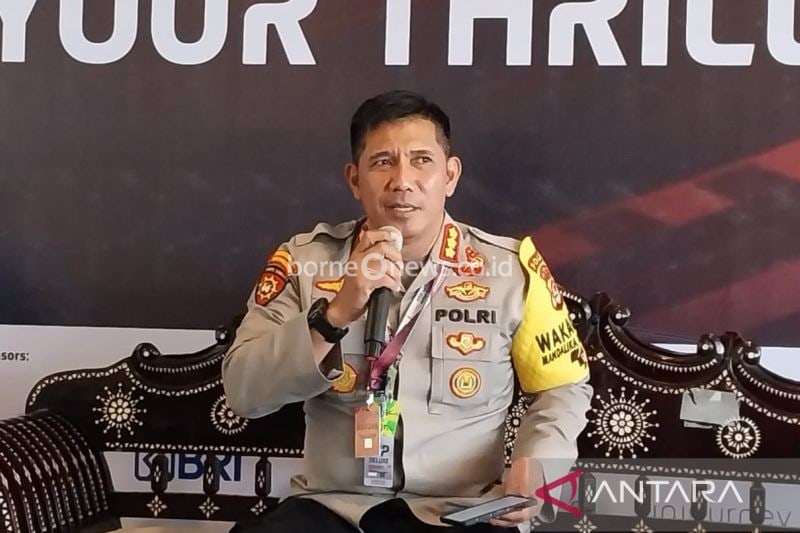 Direktur Pengamanan Objek Vital Polda NTB, Kombes Polisi Suprayitno. (ANTARA/Nur Imansyah).
