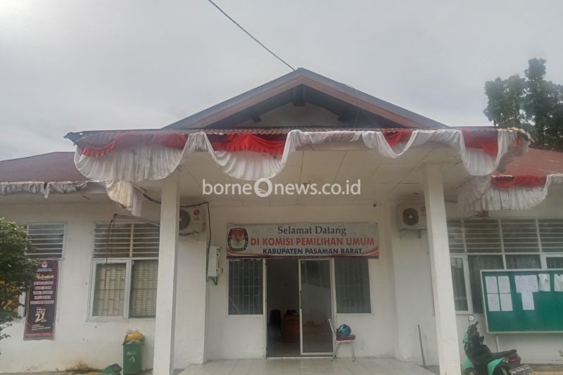 KPU Pasaman Barat menyatakan 1.300 orang pemilih disabilitas masuk daftar pemilih tetap (DPT) Pilkada 2024. Antara/Altas Maulana.