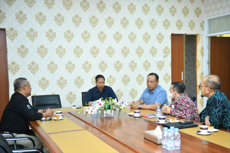 Masyarakat Indramayu Dapat Berobat dengan KTP atau KK Melalui UHC