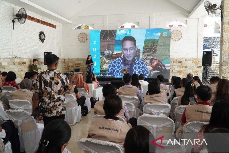 Kemenparekraf Gelar Forum Pengelolaan Wisata Bahari Berkelanjutan di Manado