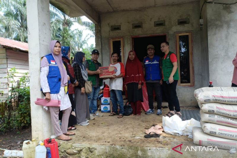 Bantuan Pemkab Mukomuko untuk Korban Pohon Tumbang di Sinar Jaya