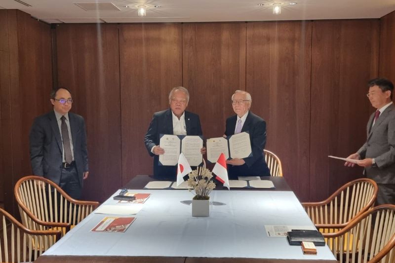 Kementerian Pekerjaan Umum dan Perumahan Rakyat (PUPR) dan Asia-Pacific Water Forum/Forum Air Asia-Pasifik (APWF) menandatangani Surat Pernyataan Kehendak kesepakatan kerja sama penyelenggaraan Asia Pasific Water Summit/Konferensi Tingkat Tinggi (KTT) Air Asia-Pasifik ke-5 tahun 2027 di Indonesia. ANTARA/HO-Kementerian PUPR