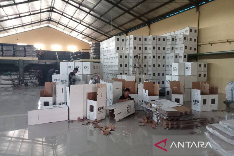 Logistik kotak suara di gudang logistik KPU Kabupaten Bantul Daerah Istimewa Yogyakarta.u (ANTARA/Hery Sidik)