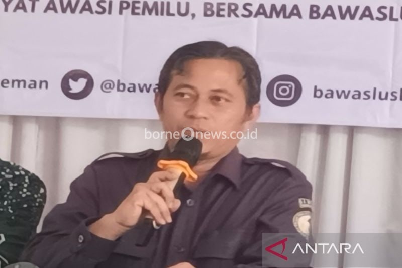 Ketua Bawaslu Kabupaten Sleman Arjuna Al Ichsan Siregar. ANTARA/Victorianus Sat Pranyoto.