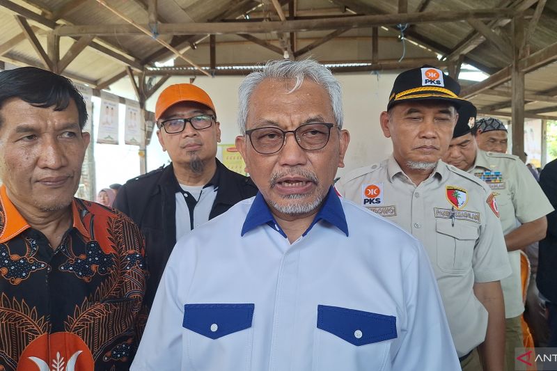 Calon Gubernur Jawa Barat Ahmad Syaikhu. ANTARA/Ali Khumaini