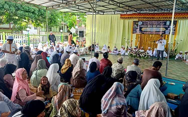 TPA Unit 008 Al Muthmainnah Peringati Maulid Nabi Muhammad SAW
