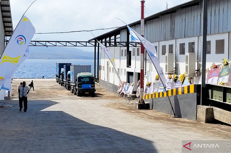 Menteri KKP Resmikan Ekspor Ikan Tuna Kaleng ke Kanada dari Banyuwangi