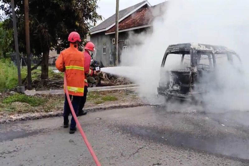 Kebakaran Mobil Bawa BBM di Lampung Selatan, Dua Korban Jiwa