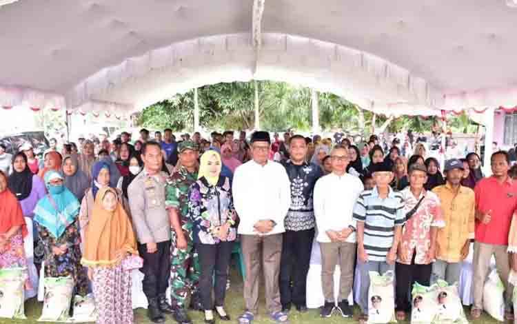 Pj Bupati Kapuas: Pasar Murah di Kecamatan Basarang untuk Jaga Stabilitas Harga Pangan