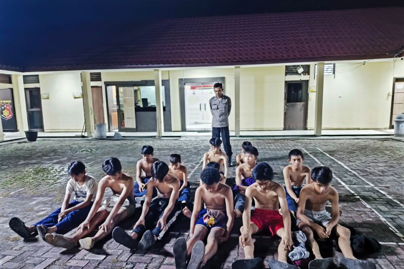 Polisi Tangkap 15 Remaja Rencana Perang Sarung di Banjarmasin