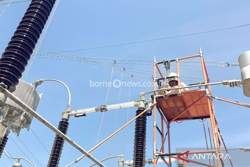 Pemeliharaan Gardu Induk Pendopo oleh PLN Tanpa Padam Listrik