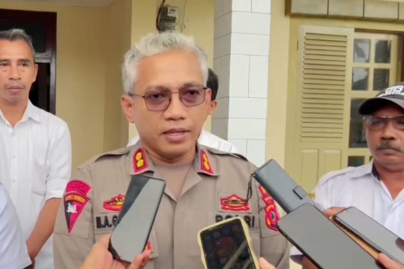 Penghargaan Personel Berprestasi, Kapolres Bursel Apresiasi Kinerja