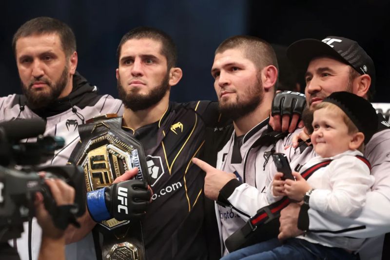 Khabib Umumkan Islam Makhachev Pertahankan Gelar Januari 2025
