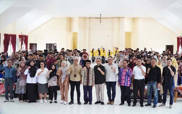 OJK Kalteng dan Bursa Efek Indonesia Gelar Seminar Pasar Modal