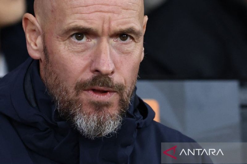 Manajemen Manchester United Pertahankan Erik ten Hag Meski Terpuruk