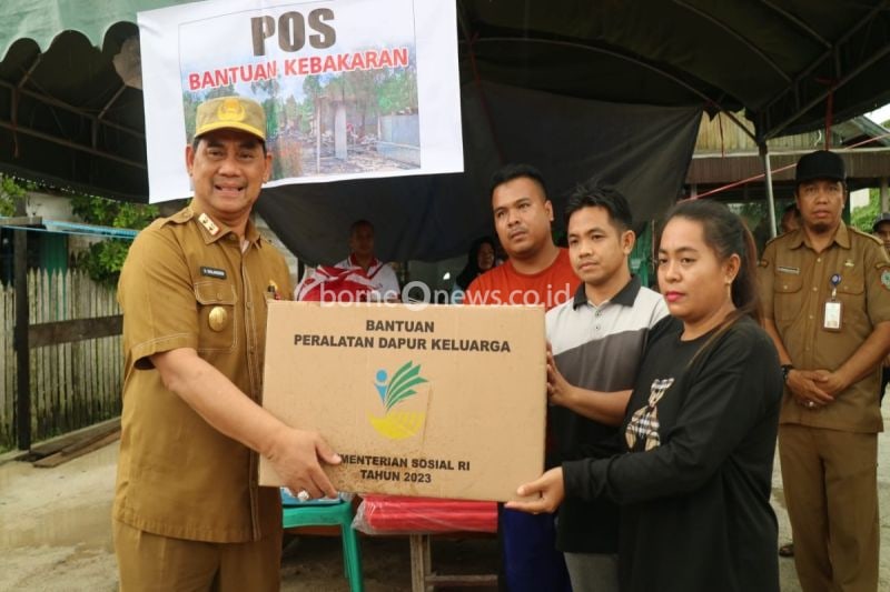 Pemkab Kotawaringin Timur Berikan Bantuan untuk Korban Kebakaran