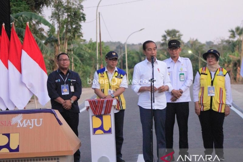 Presiden Jokowi Resmikan 27 Ruas Jalan IJD di NTT untuk Mobilitas Masyarakat