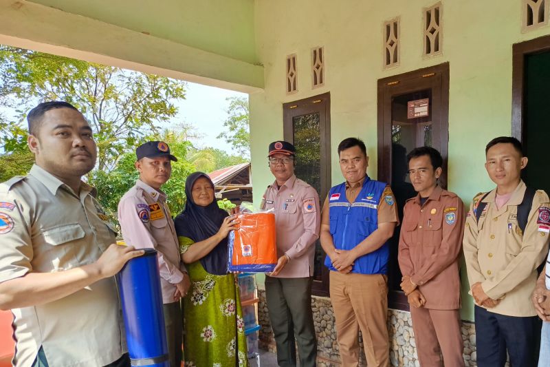 Pemerintah OKU Selatan Salurkan Bantuan untuk Korban Kebakaran