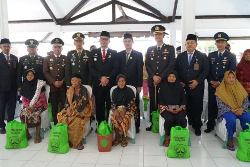 Pemkab Magetan Laksanakan Bansos di Peringatan Hari Kesaktian Pancasila