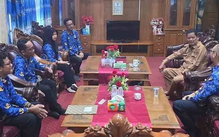 Pj Bupati Seruyan Terima Kunjungan Silaturahmi Kepala Kantor Pertanahan Seruyan