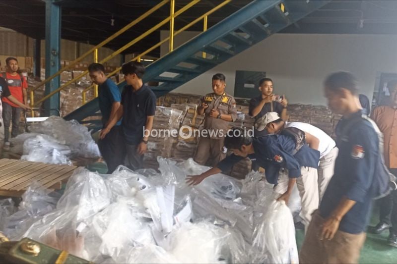 KPU Tangerang Selatan Terima Logistik Pilkada 2024, Siap Sukseskan Pemungutan Suara