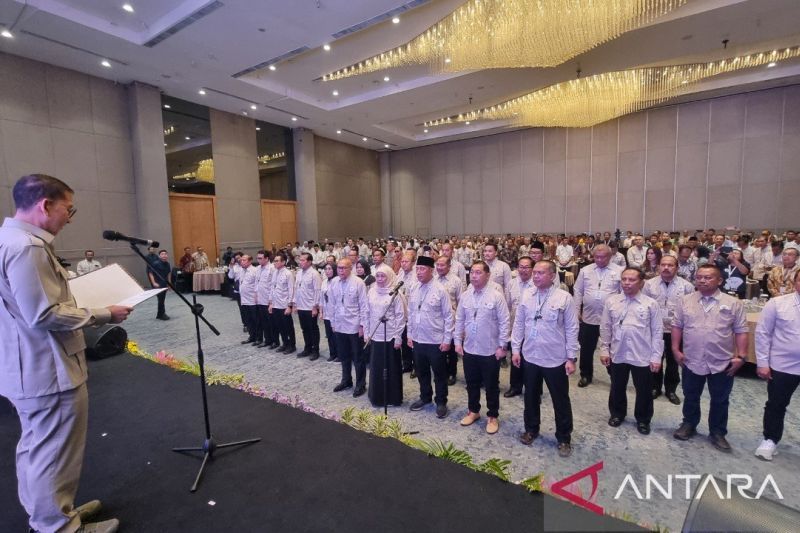 Fadli Zon Lantik Pengurus HKTI Jatim 2024-2029, Dorong Swasembada Pangan