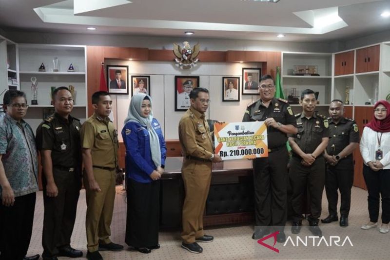 Kejari HSS Kembalikan Rp210 Juta dari Kasus Korupsi Peternakan