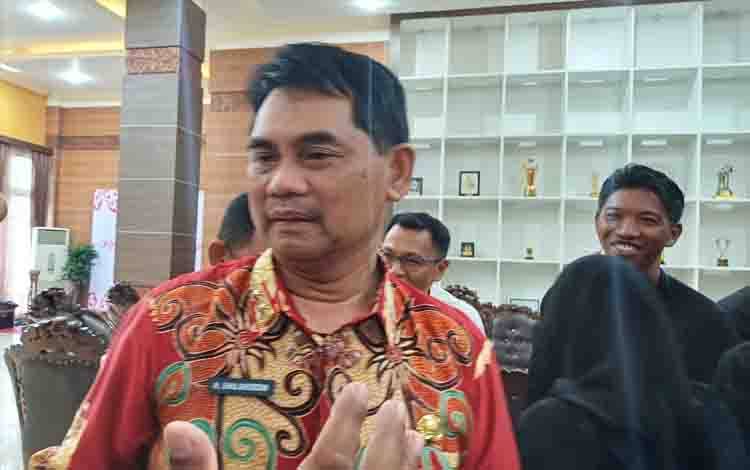 Pjs Bupati Kotim: Pembangunan Jembatan Mentaya Ditunda, Prioritaskan Jalan Cempaka Mulia Tembus Pagatan