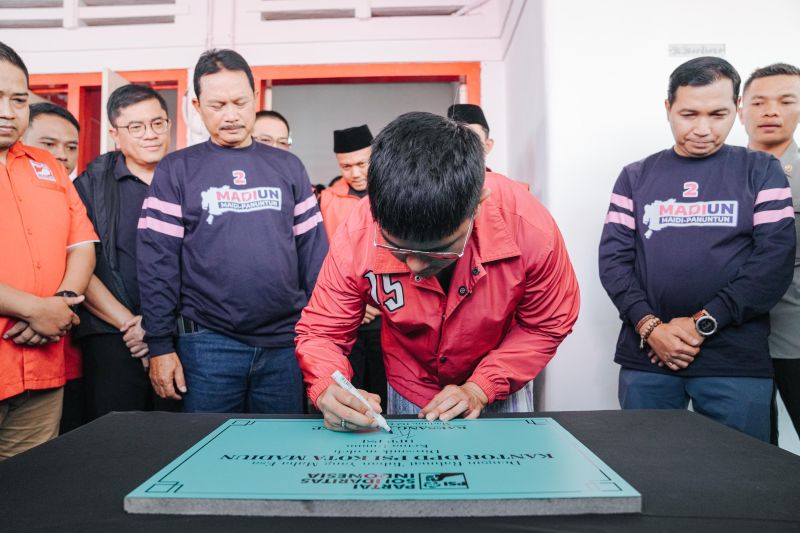 Kaesang Dukung Maidi-Panuntun dalam Kampanye di Madiun
