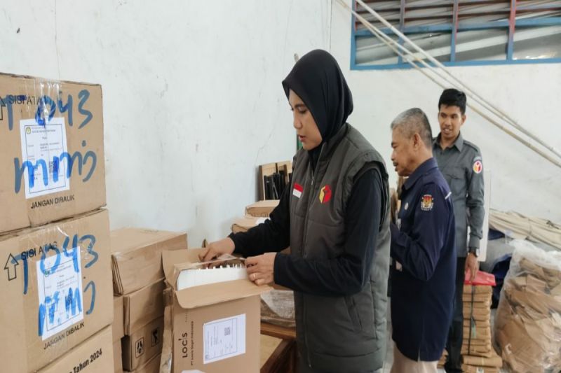 Bawaslu Sulbar Pastikan Logistik Pilkada 2024 Sesuai Standar