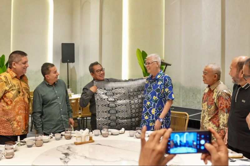 Ismail Sabri dan MABMI Jalin Kerja Sama Majukan Budaya Melayu