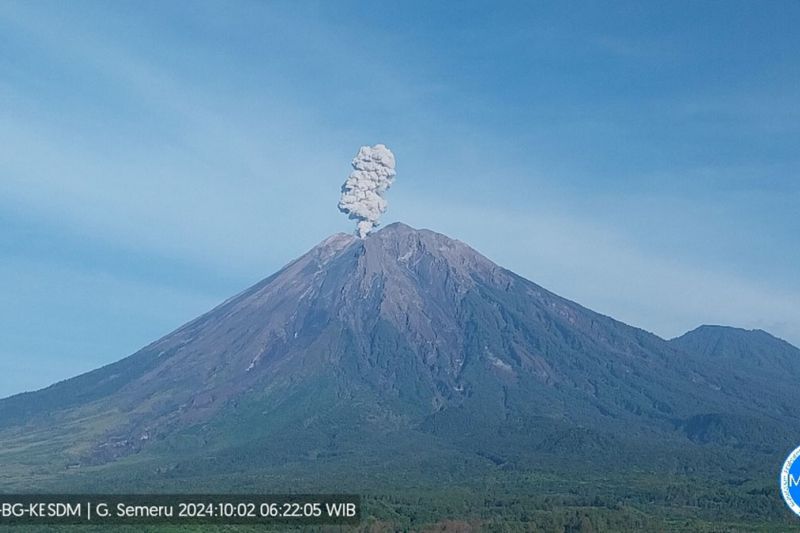 Gunung Semeru Erupsi, Warga Diminta Waspadai Bahaya Lahar