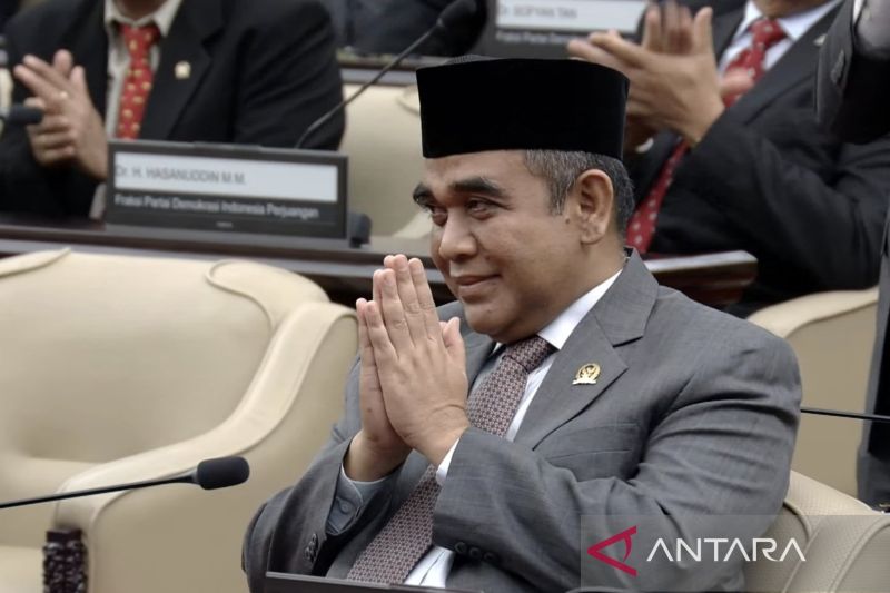 Ketua MPR RI terpilih 2024-2029 Ahmad Muzani saat Rapat Paripurna MPR RI di Kompleks Parlemen, Jakarta, Kamis (3/10/2024). (ANTARA/Bagus Ahmad Rizaldi)