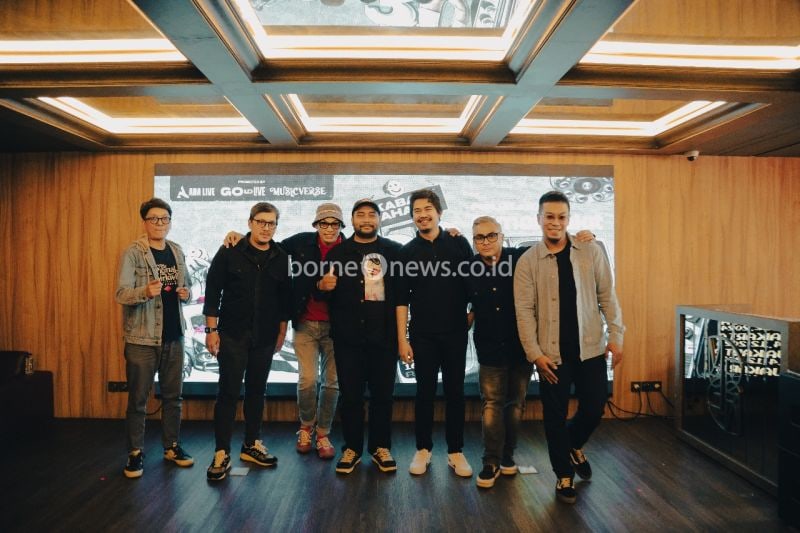 Band rumahsakit merayakan 30 tahun dengan tur pertunjukan di tiga kota