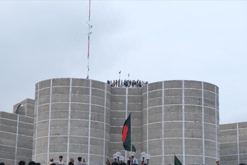 Bangladesh Tarik Kembali Lima Duta Besar, India Bereaksi Kritis