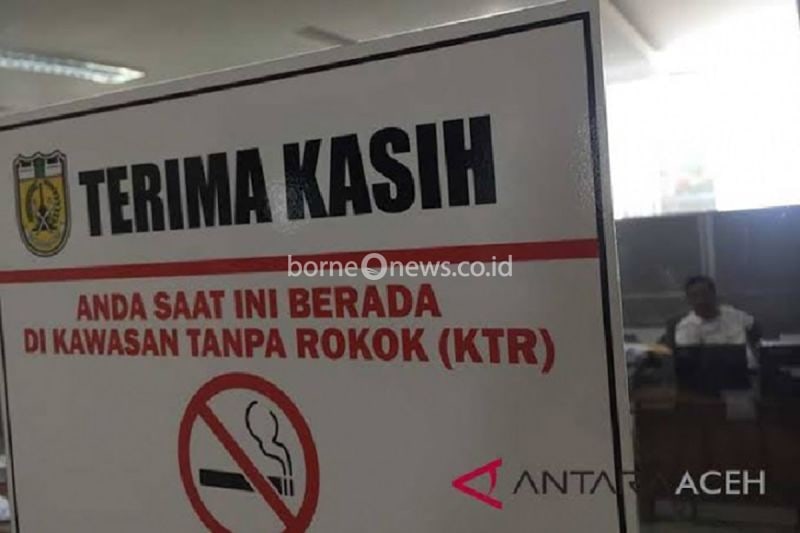 Ilustrasi - Kawasan tanpa rokok di Banda Aceh. (ANTARA)