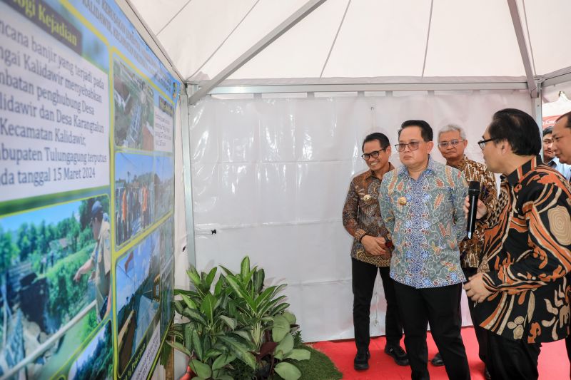 Peresmian Jembatan Kalidawir di Tulungagung Pasca Banjir