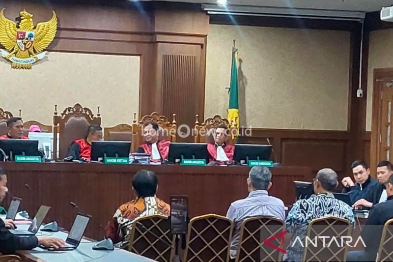 Mantan Direktur Utama PT Timah Hadapi Pertanyaan Soal Tambang Ilegal