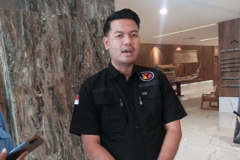 Komisioner Bawaslu Kabupaten Biak Numfor Dahlan. ANTARA/Muhsidin