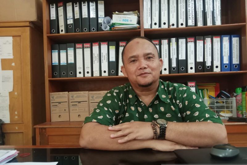 Kabid Usaha Perdagangan DKUKMPTK Belitung, Hamzah (ANTARA/Kasmono/Apriliansyah)