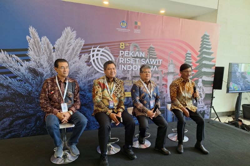 Sosialisasi Kelapa Sawit Berkelanjutan untuk Siswa SMP dan SMA
