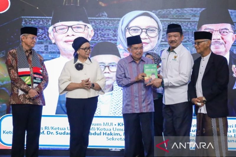Buku tentang Jusuf Kalla, Tokoh Inspiratif Perdamaian Dunia