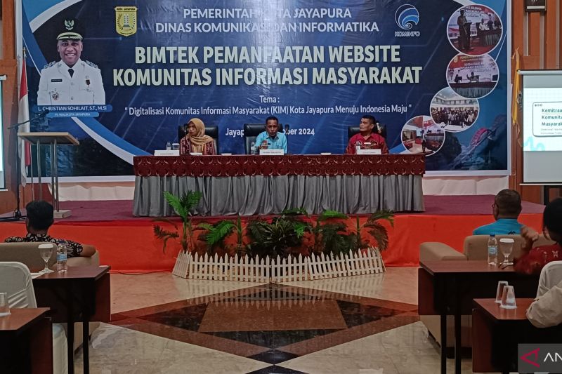 Suasana Bimtek Pemanfaatan website KIM digelar Dinas Kominfo Kota Jayapura di Jayapura, Jumat (4/10/2024). (ANTARA/Ardiles Leloltery)