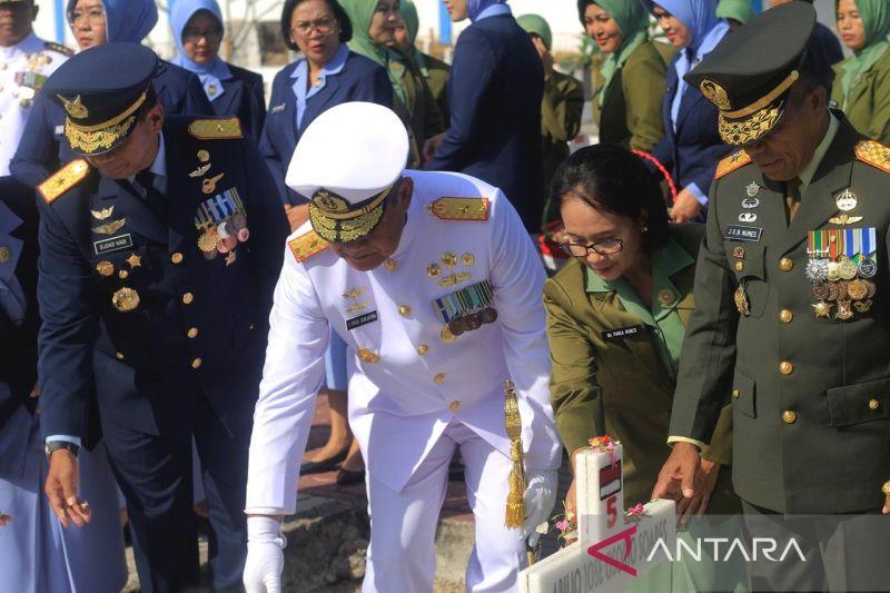 Ziarah Pahlawan Menyambut HUT ke-79 TNI di Kupang