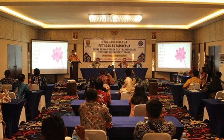 Pemprov Kalteng Evaluasi Kinerja Petugas Antar Kerja