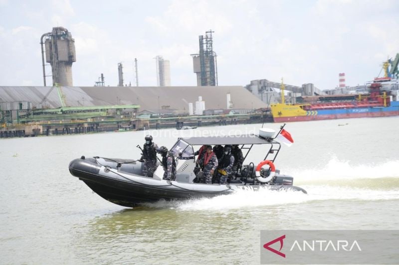 Pameran Alutsista HUT TNI ke-79, TNI AL Tampilkan Sea Rider di Palembang