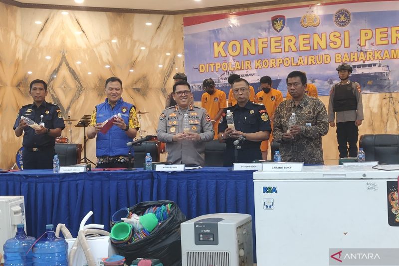 Korpolairud Bongkar Praktik Ilegal Benih Lobster di Banten