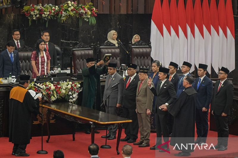 Harapan Besar Rakyat Indonesia Terhadap Wakil Rakyat Baru