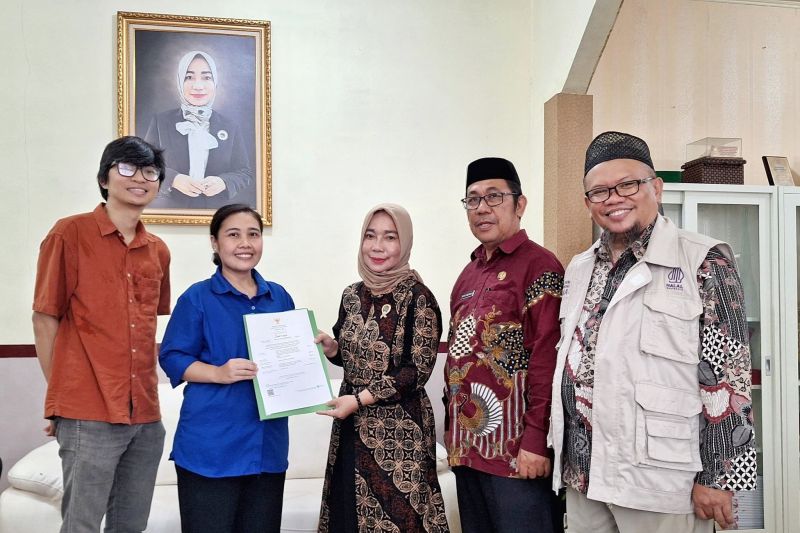Kemenag Manado Serahkan Sertifikat Halal untuk UMKM Lokal